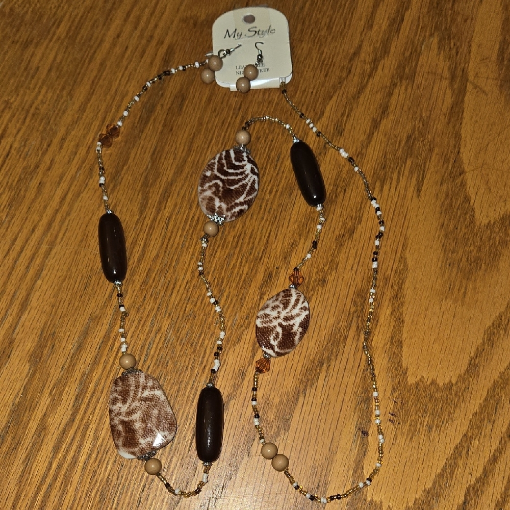 NWT Beaded Necklace and Earring Set